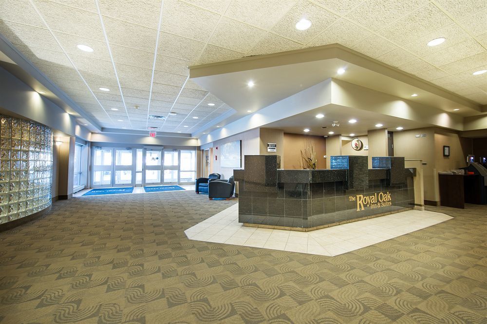 Clarion Hotel & Suites Brandon Exterior foto